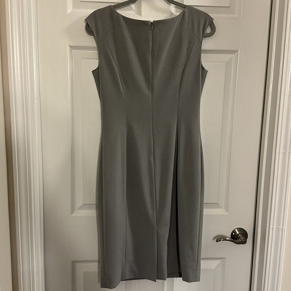 Professional suit dress with pockets - Picture 3 of 9